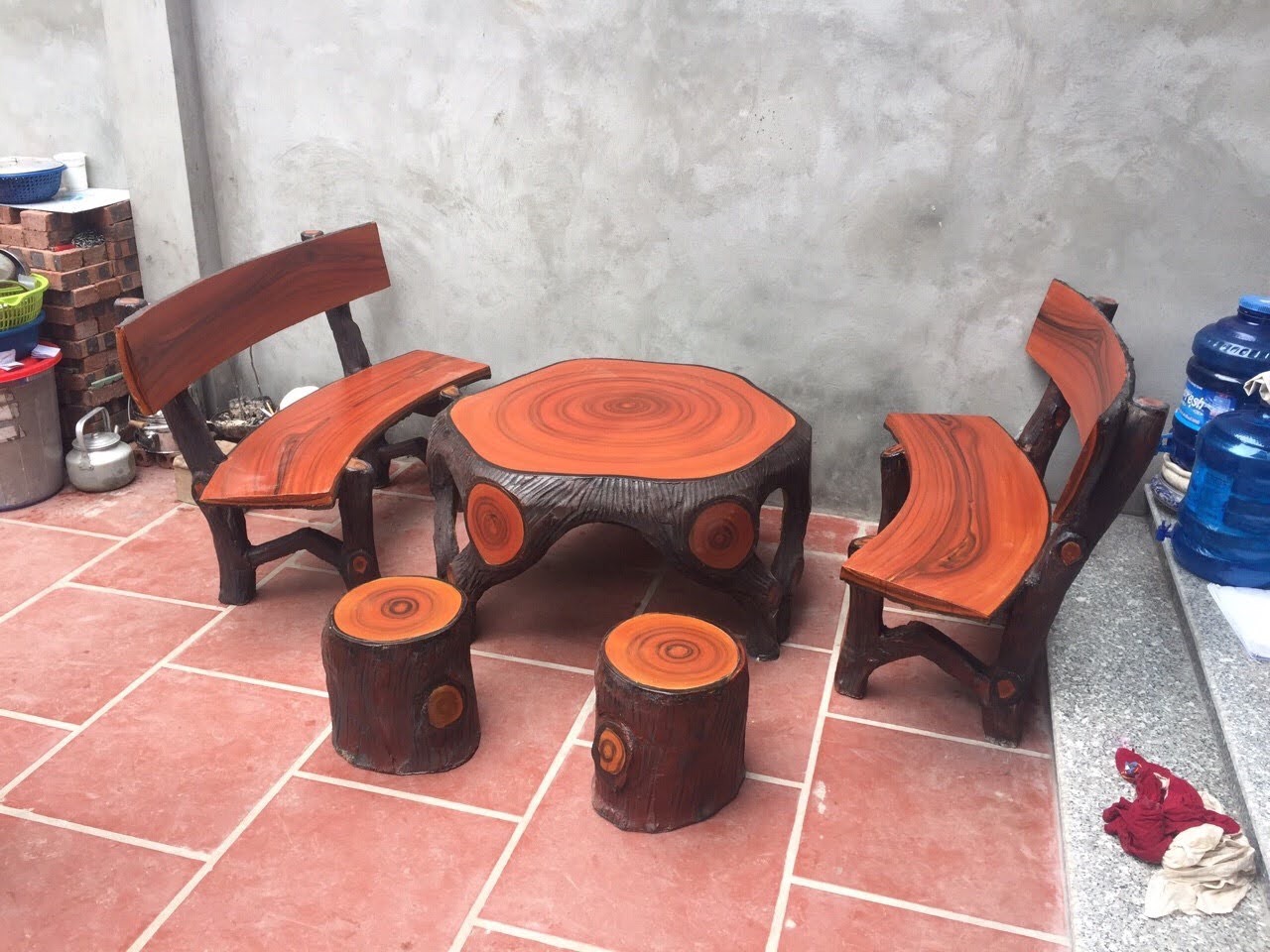 Bàn ghế đá vân giả gỗ